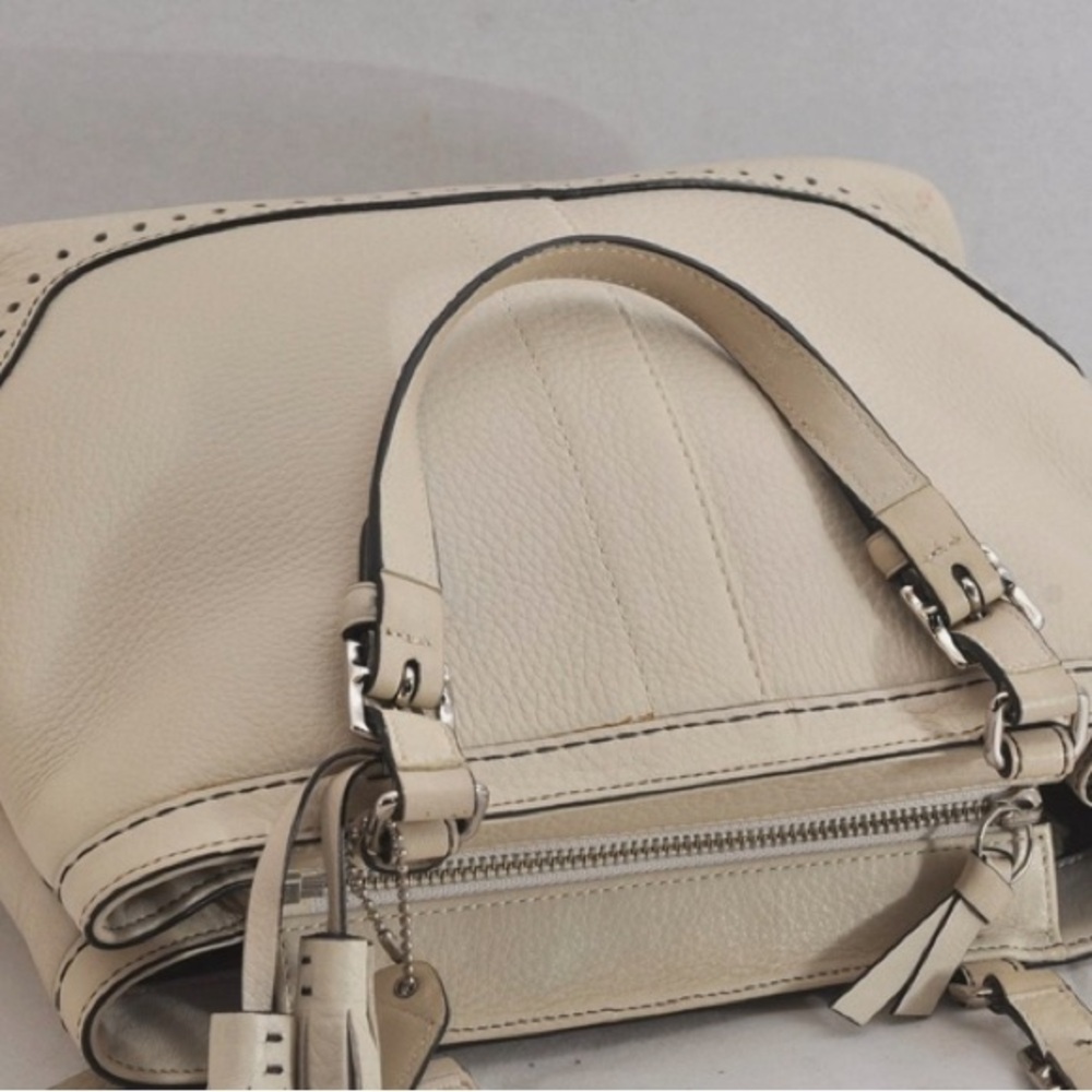 Vintage Authentic Coach Cream/white Shoulder Bag - Picture 6 of 10